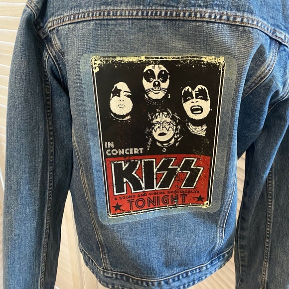 Guess Jackets & Blazers - Women's Kiss Denim Blue Jean Jacket Size Large